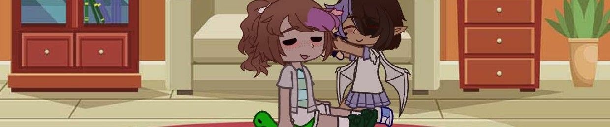 Sall/Sarah. I'm all pronouns so he she they it idk