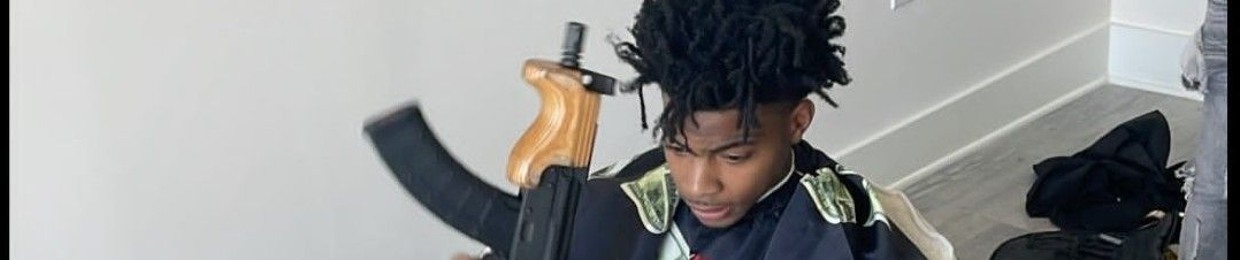*lemmeeaturass*