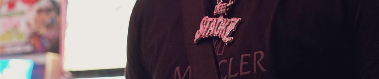 Dee Stackz